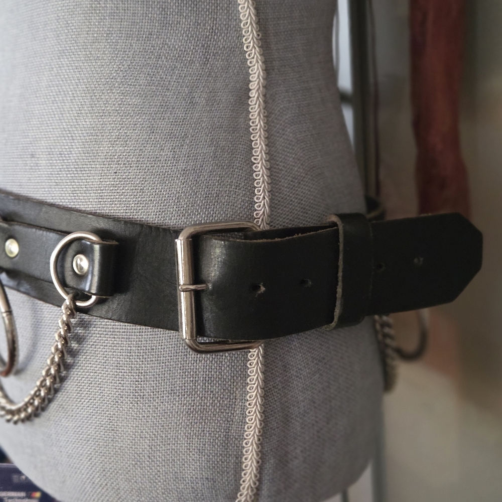 Y2K Draping Chain Halter O-Ring Black Leather Belt Silver-Tone Gothic Punk Rock - Picture 4 of 8